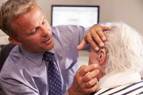 助听器配戴